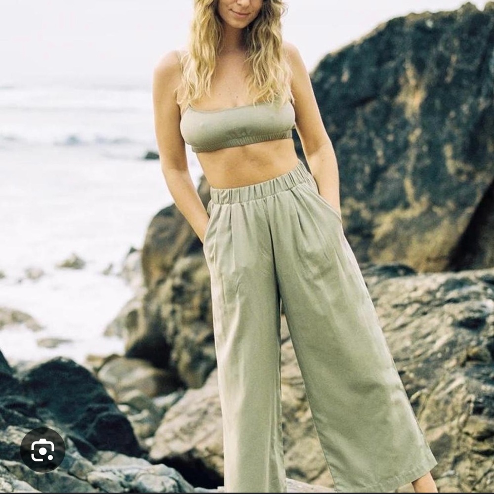 Women's silk Olive Green Pants